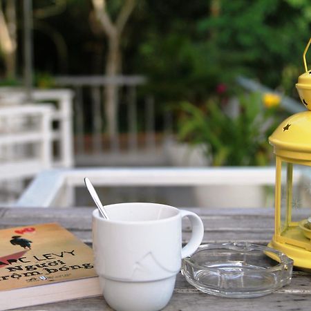 Emis Hotel Phu Quoc Bagian luar foto